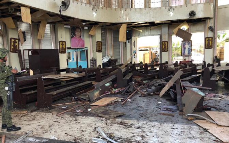 फिलिपींसः कैथलिक गिरजाघर में हुआ बम विस्फोट, 18 लोगों की मौत