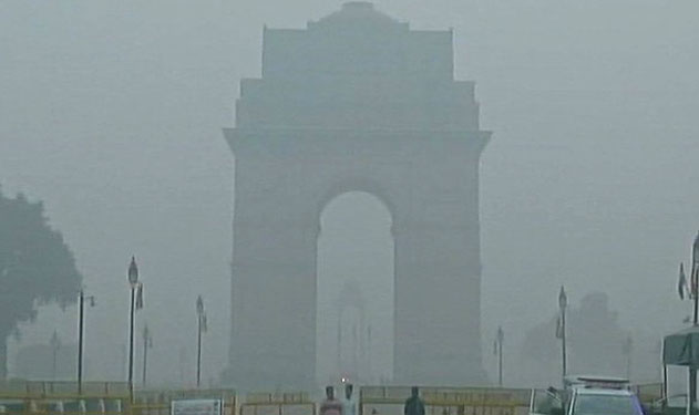 जहरीली धुंध आज भी छाई, दिल्ली को प्रदूषण से जल्द मुक्ति मिलने के आसार नहीं