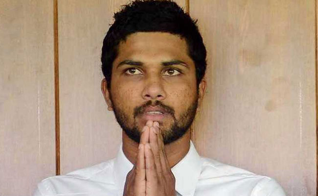 दिल्ली  टेस्टन में 164 रन बनाने वाले दिनेश चंदीमल को श्रीलंका वनडे टीम में नहीं मिली जगह