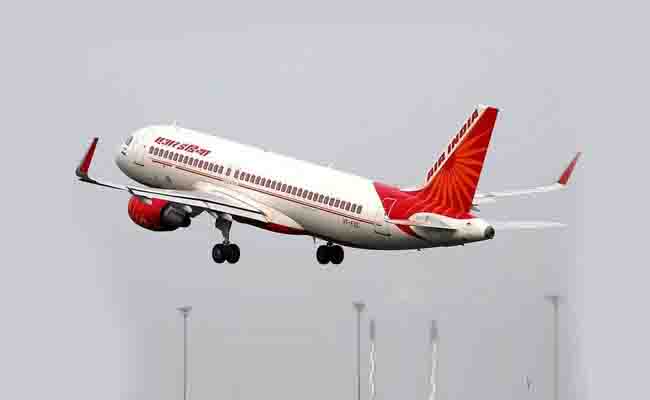 कोहरे के मौसम में एयर इंडिया ने अपने 17 बेस्ट पायलटों को ट्रेनिंग पर भेजा