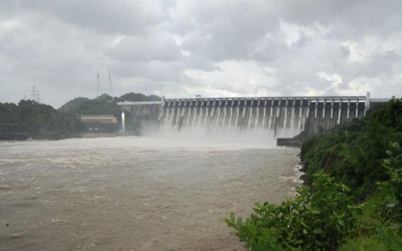 बेंगलुरु में एक बार फिर बारिश न बन जाए मुसीबत, गुजरात का सरदार सरोवर बांध लबालब