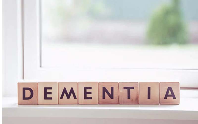 खड़े-खड़े बेहोश होना हो सकता है Dementia बीमारी का लक्षण...