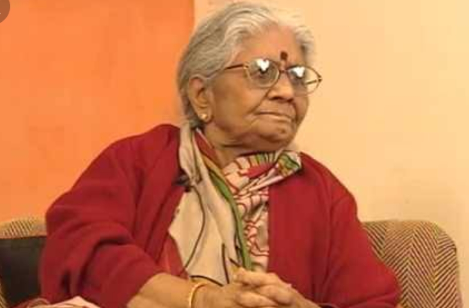 नहीं रहीं मशहूर लेखिका मन्नू भंडारी, 90 की उम्र में निधन