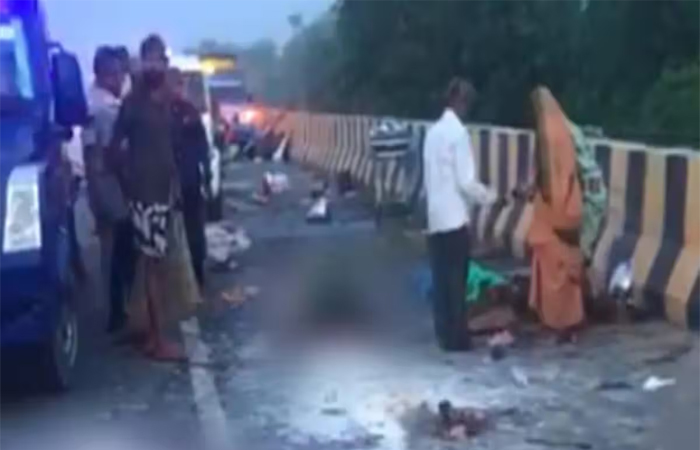 भरतपुर : जयपुर-आगरा NH पर भीषण सड़क हादसे में 11 लोगों की मौत