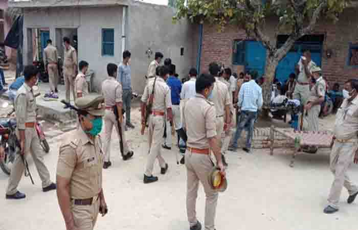 कानपुर मुठभेड़: जांच  के दायरे में आए 115 पुलिसकर्मी, 3 हुए निलंबित