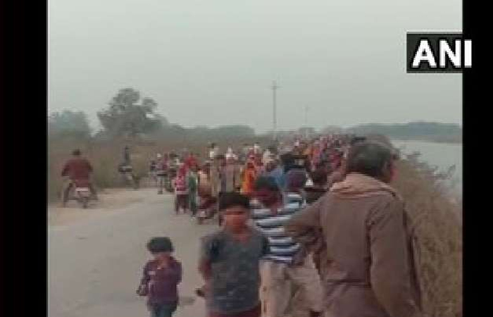 मध्य प्रदेश : नहर में गिरी 54 यात्रियों की बस, 30 की मौत