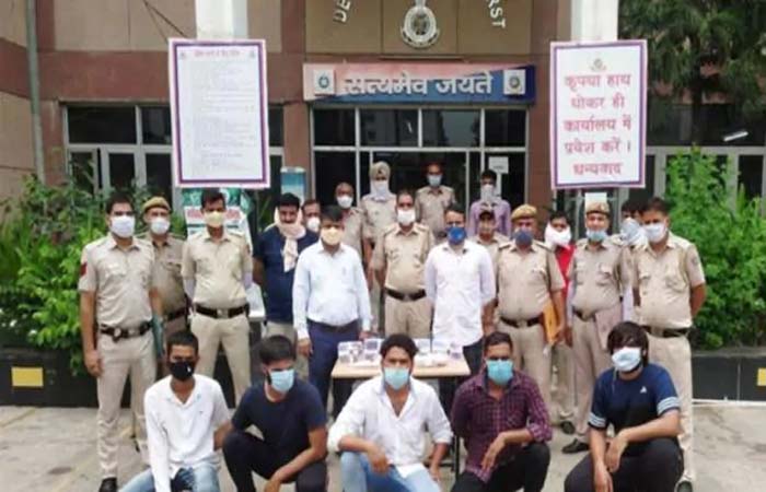 दिल्ली: साथी के जेल से रिहा होने का मना रहे थे जश्न, पुलिस ने 40 में से 37 को बदमाशों को किया गिरफ्तार