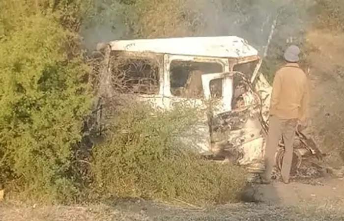 गुजरात: कार और ट्रक की टक्कर, 6 लोगों की मौत