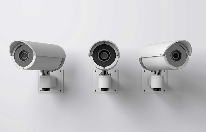 नोएडा में 1065 CCTV कैमरों से रखी जाएगी 84 चौराहों पर नजर, सुरक्षा होगी और कड़ी