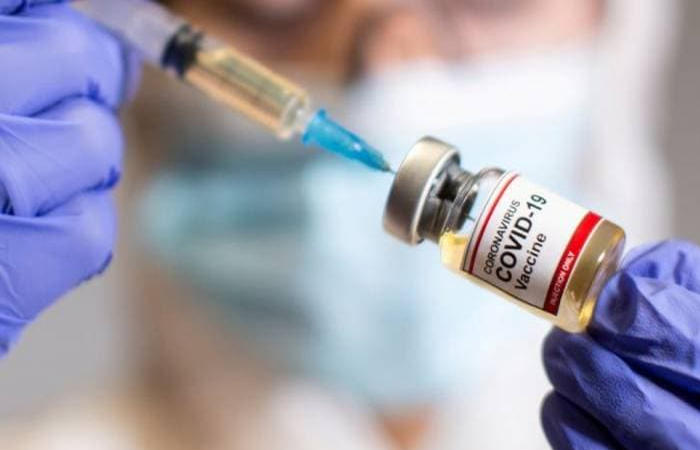 COVID-19 vaccine: फाइजर की वैक्सीन से कई लोगों को हो रही है एलर्जी