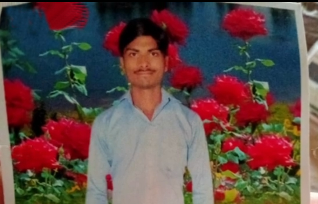 आदर्श नगर इलाके में खाना खाने के बाद पैसे मांगने पर ई रिक्शा चालक ने की युवक की हत्या 