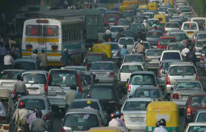 Delhi Traffic Alert: गाजियाबाद और नोएडा से दिल्ली आने वाले पहले पढ़ ले ये खबर