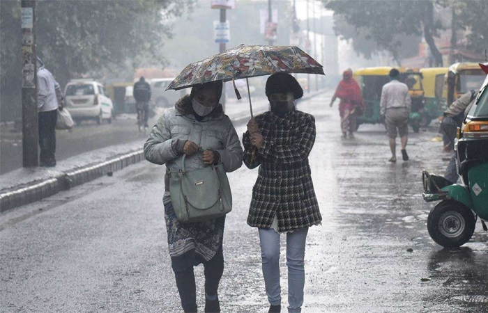 Weather Update: Delhi-NCR में हो सकती है झमाझम बारिश
