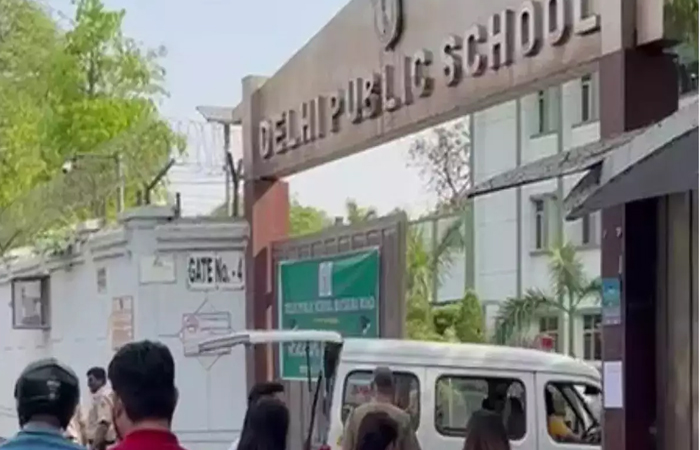 दिल्ली में एक और स्कूल को बम से उड़ाने की धमकी