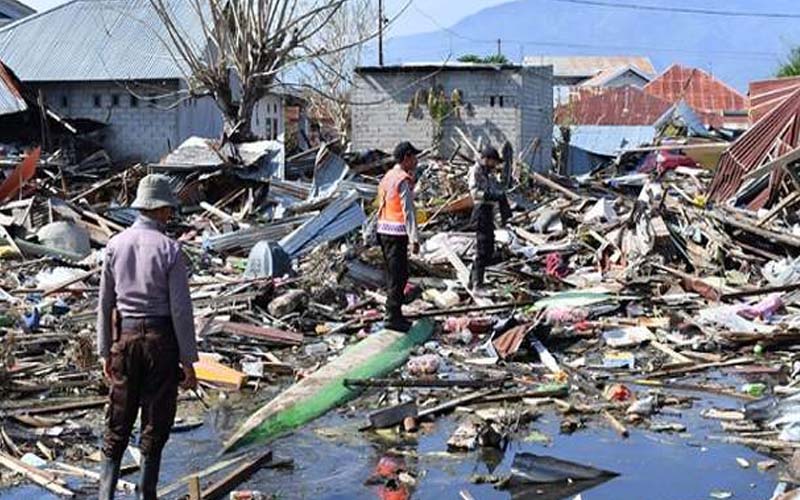 इंडोनेशिया में भूकंप और सुनामी के बाद तलाशी अभियान बंद किया गया : अधिकारी