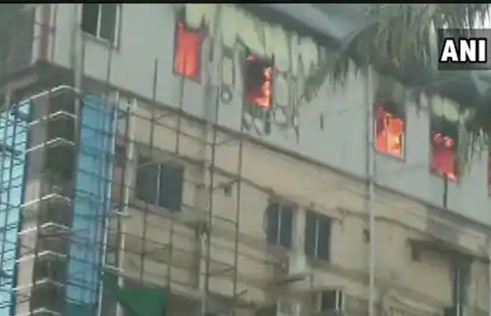 असम के तुलसीपुर में अस्पताल में लगी आग, 6 फायर टेंडर मौजूद