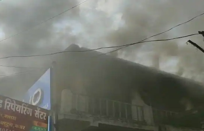 सुप्रीम कोर्ट परिसर के अंदर स्थित बैंक में लगी आग