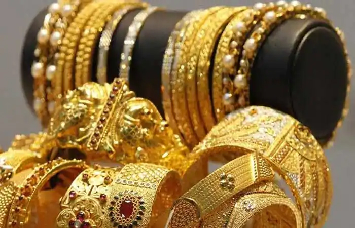 Today Gold price: अब तक 9400 रुपए तक गिरे सोने के दाम, जानें क्या है आज के रेट