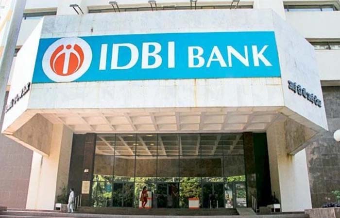 IDBI बैंक ने ग्राहकों को किया अलर्ट, बताया कैसे खातों में से उड़ा रहे हैं चोर पैसा