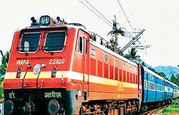 अब घर से ट्रेन तक यात्रियों का सामान पहुंचाएगा रेलवे