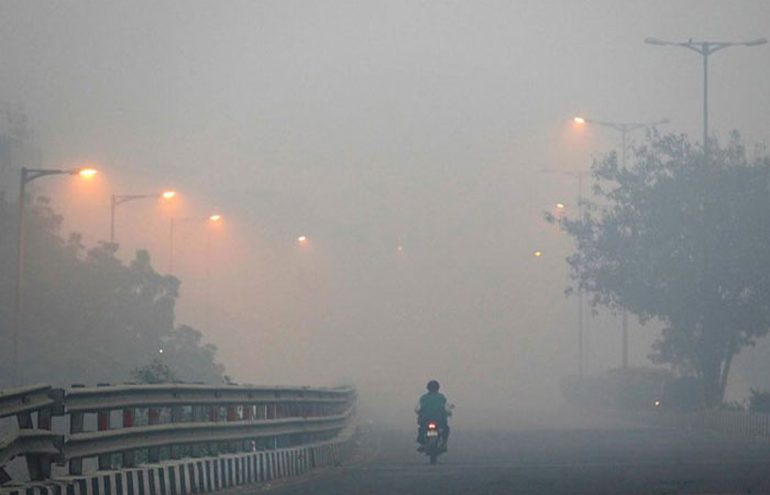 दिल्ली में 'जहरीली हवा' से बढ़ रहीं है सांस संबंधी बीमारियां