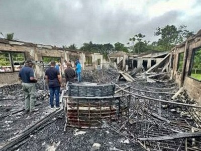 गुयाना में स्कूल हॉस्टल में लगी भीषण आग, जलकर मर गए 19 बच्चे