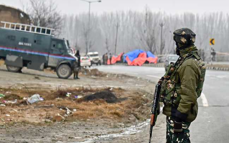 पुलवामा हमला: CRPF ने कहा- संकट में फंसे हर कश्मीरी के लिए हैं ‘मददगार’