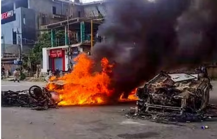 मणिपुर में उग्रवादियों ने किया 2 लोगों का अपहरण, गोलीबारी में 1 पुलिसकर्मी शहीद