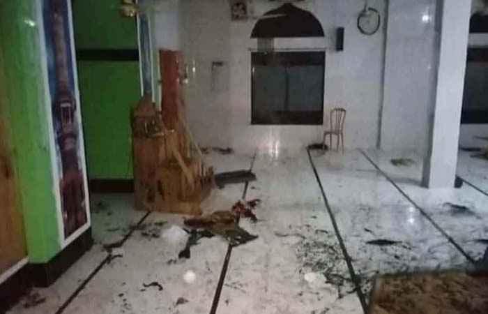 बांग्लादेश में मस्जिद में जोरदार धमाका, 14 की मौत 