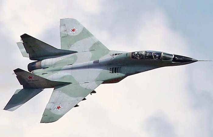 MiG 29 का ट्रेनर प्लेन समुद्र में हुआ क्रैश