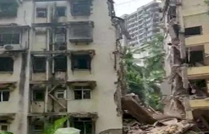 दक्षिण मुंबई में गिरा 5 मंजिला इमारत का एक हिस्सा