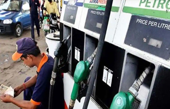 मुंबई में 95 रुपए के पार पहुंची पेट्रोल की कीमतें