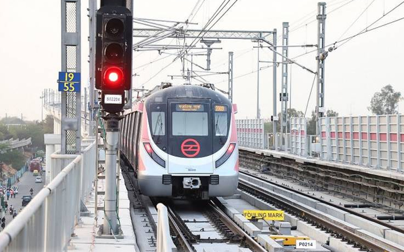 तकनीकी खराबी के चलते बदला दिल्ली मेट्रो की पिंक लाइन का समय
