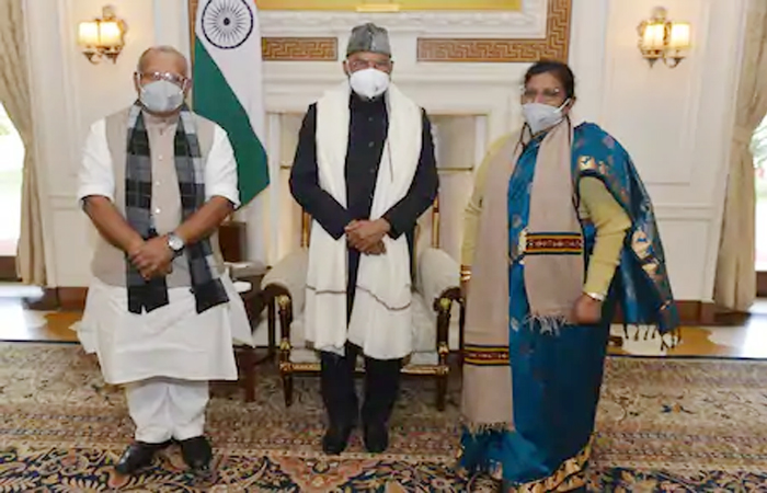 दिल्ली पहुंचे बिहार के दोनों डिप्टी सीएम राष्ट्रपति से मिले