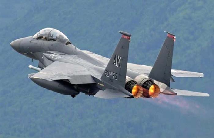टेकऑफ के बाद रडार से गायब हुआ जापान का फाइटर जेट F15
