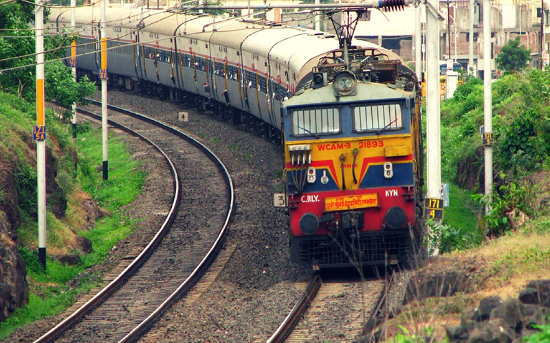 RRB Recruitment 2019:  रेलवे ने निकाली बम्पर भर्ती, इस महीने जारी हो सकता है नोटिफिकेशन