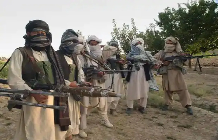 US ने नागरिकों को निकालने के लिए तालिबान को सौंपी नामों की सूची