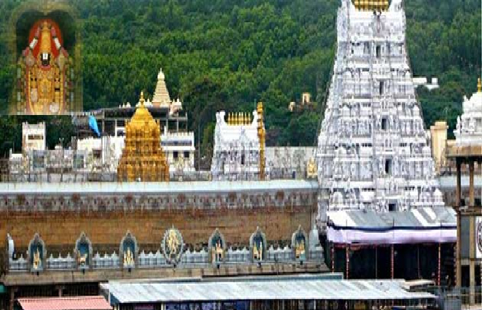 तिरुमाला वेंकटेश्वर मंदिर में भगदड़ की स्थिति में 3 श्रद्धालु हुए घायल