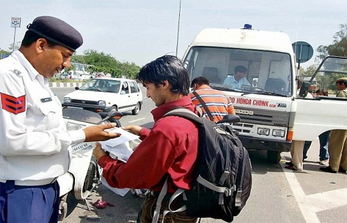 दिल्ली: 26 जनवरी को बगैर ID प्रुफ न निकलें घर से, कहीं भी पूछताछ कर सकती है पुलिस