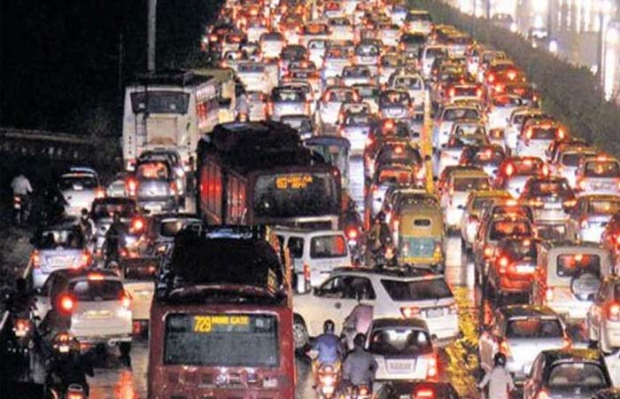 Delhi Traffic Alert: किसान आंदोलन के चलते आज कई रूट बंद, जानें कितनी होगी समस्या