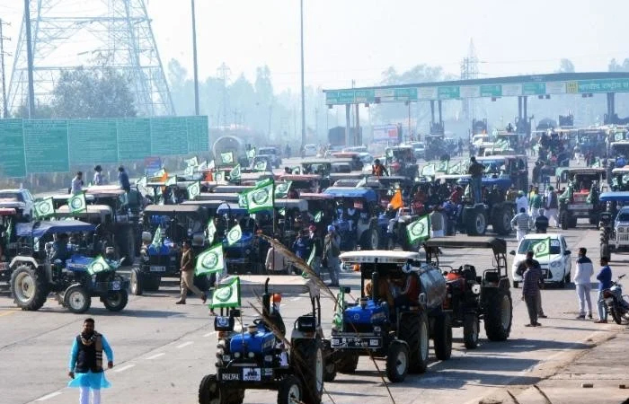 Kisan Andolan: किसान नेताओं ने किया बड़ा दावा, कहा- 26 जनवरी को दिल्ली की सड़क पर उतरेंगे 3 लाख से ज्यादा ट्रैक्टर