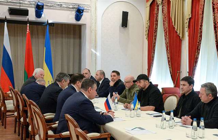 रूस-यूक्रेन मुद्दे पर हुई विदेश मंत्रालय की सलाहकार समिति की बैठक