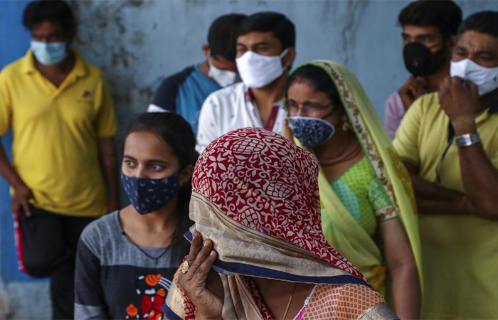 COVID-19 in India: देश में 24 घंटे में सामने आए 87,295 नए कोरोना मामले, मौतों का आंकड़ा 3.5 लाख के पार